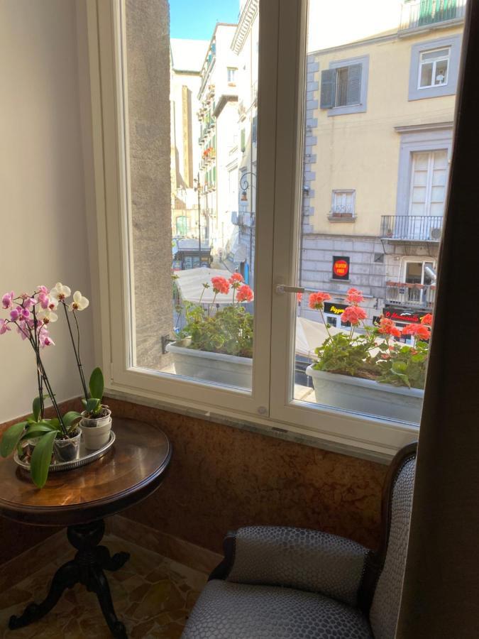 Dimora Donna Elena Bed & Breakfast Naples Exterior photo