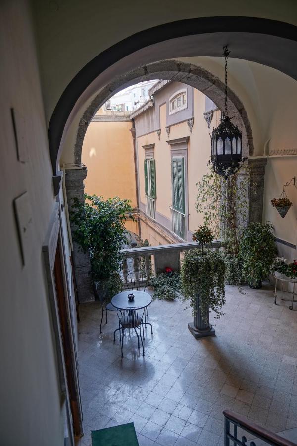 Dimora Donna Elena Bed & Breakfast Naples Exterior photo